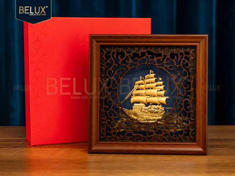 Tranh Thuận Buồm Xuôi Gió Dát Vàng 24k nền xanh 20×20cm